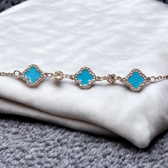 Elegant Blue Clover Rhinestone Silver Tone Bracelet - Picture 2 of 4